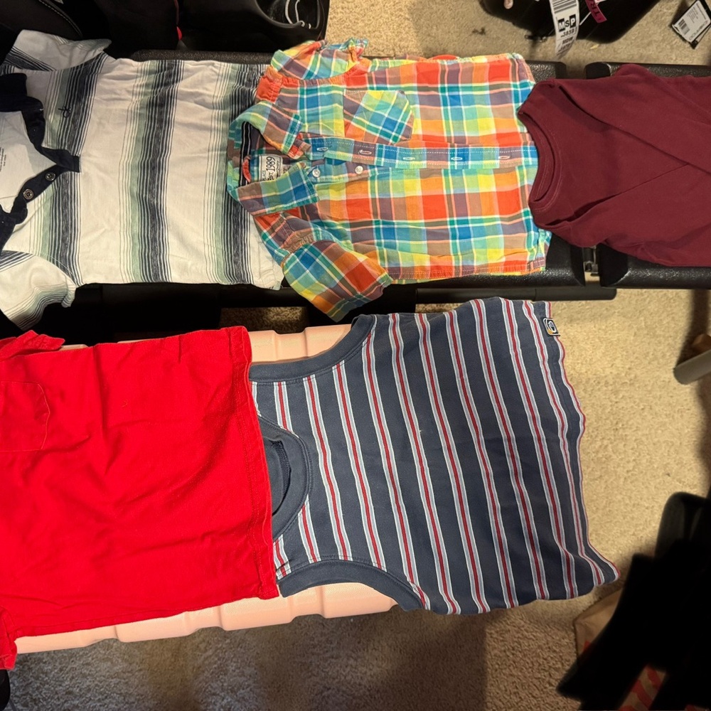 💥NEW LISTING💥 Bundle of 5 24 mos/2T shirts